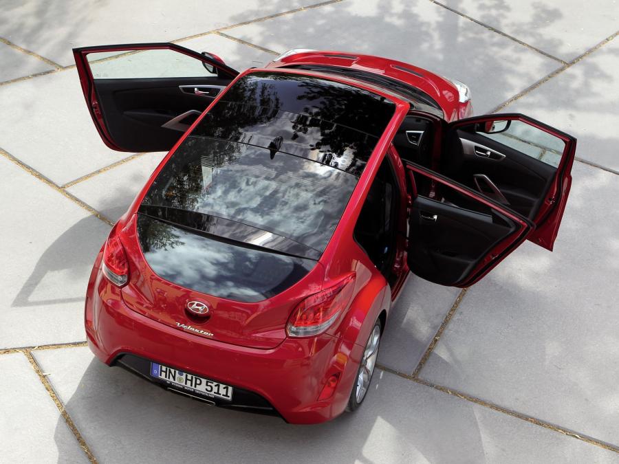  Hyundai Veloster 2011 года  (фото 51 из 184)